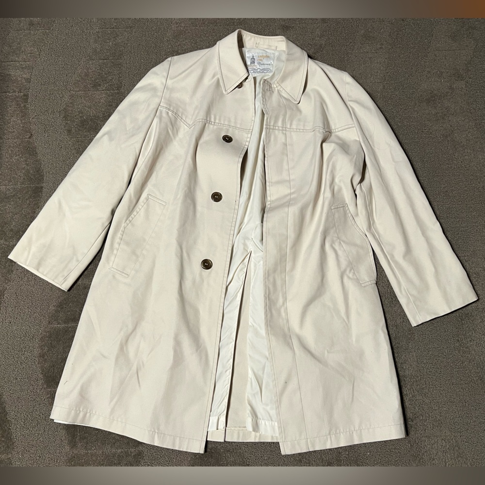 Vintage London Fog Maincoats Beige Eggshell Off-White Rain Trench Coat 40 Long